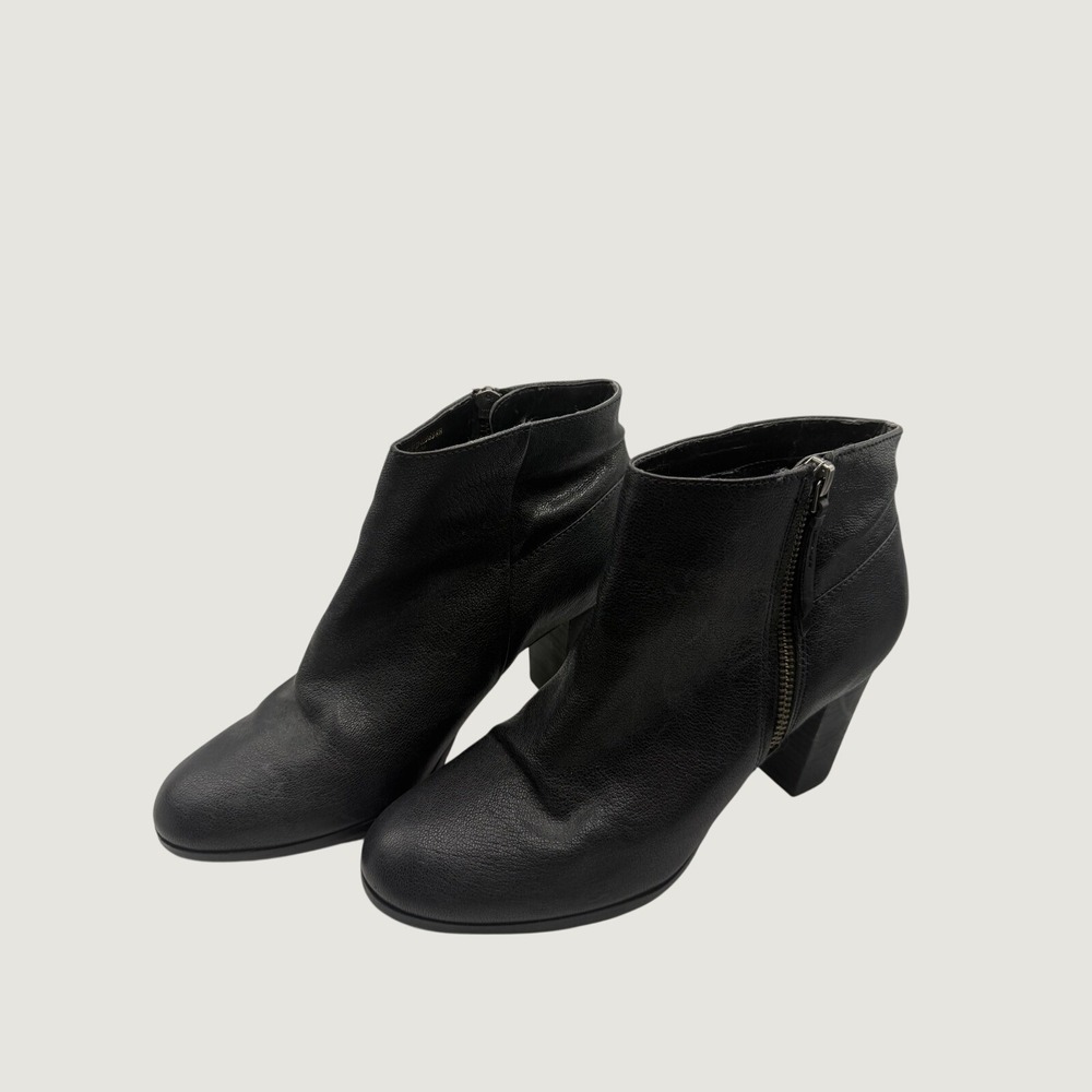 Cole Haan Grand OS Black Leather Ankle Boots Womens 8B Block Heel Booties Zipper